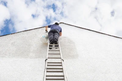 Peinture extérieure à Monnaie — façades et ravalement